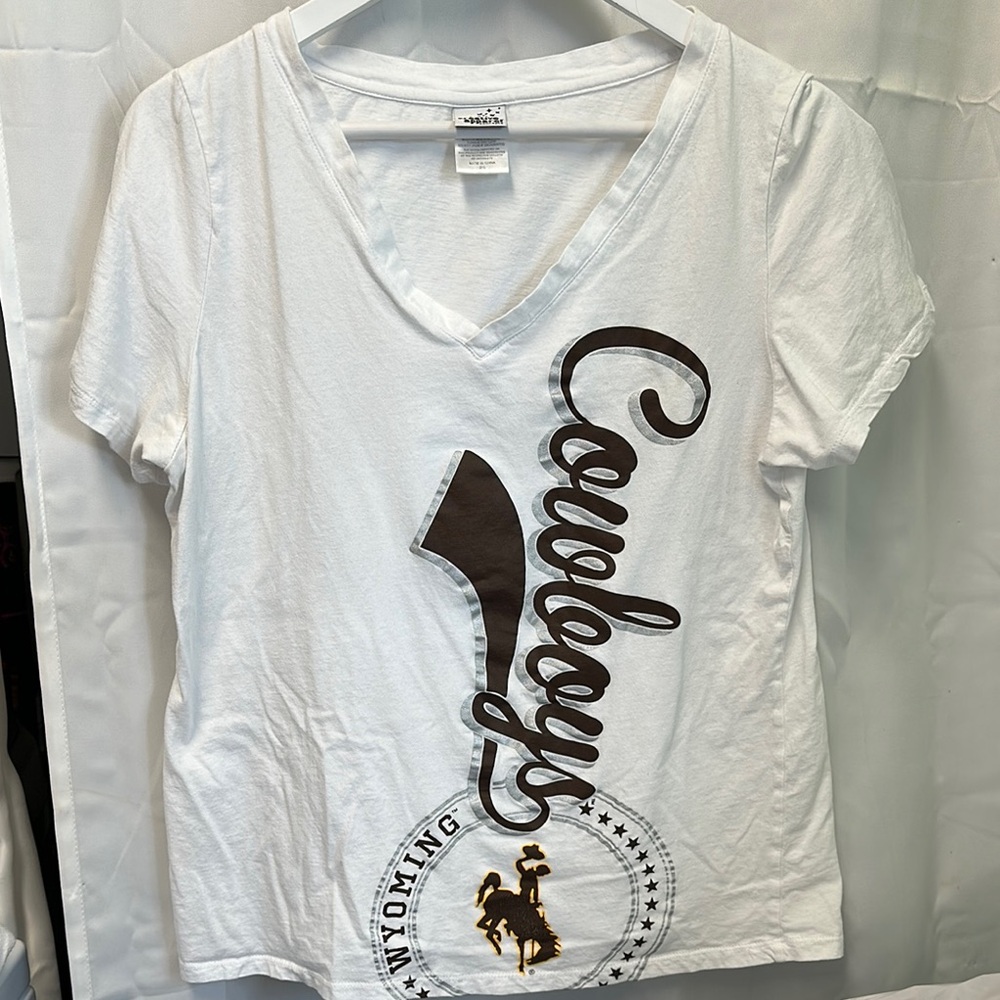 Creative Apparel Concepts White University of Wyoming Cowboys V-Neck T-Shirt